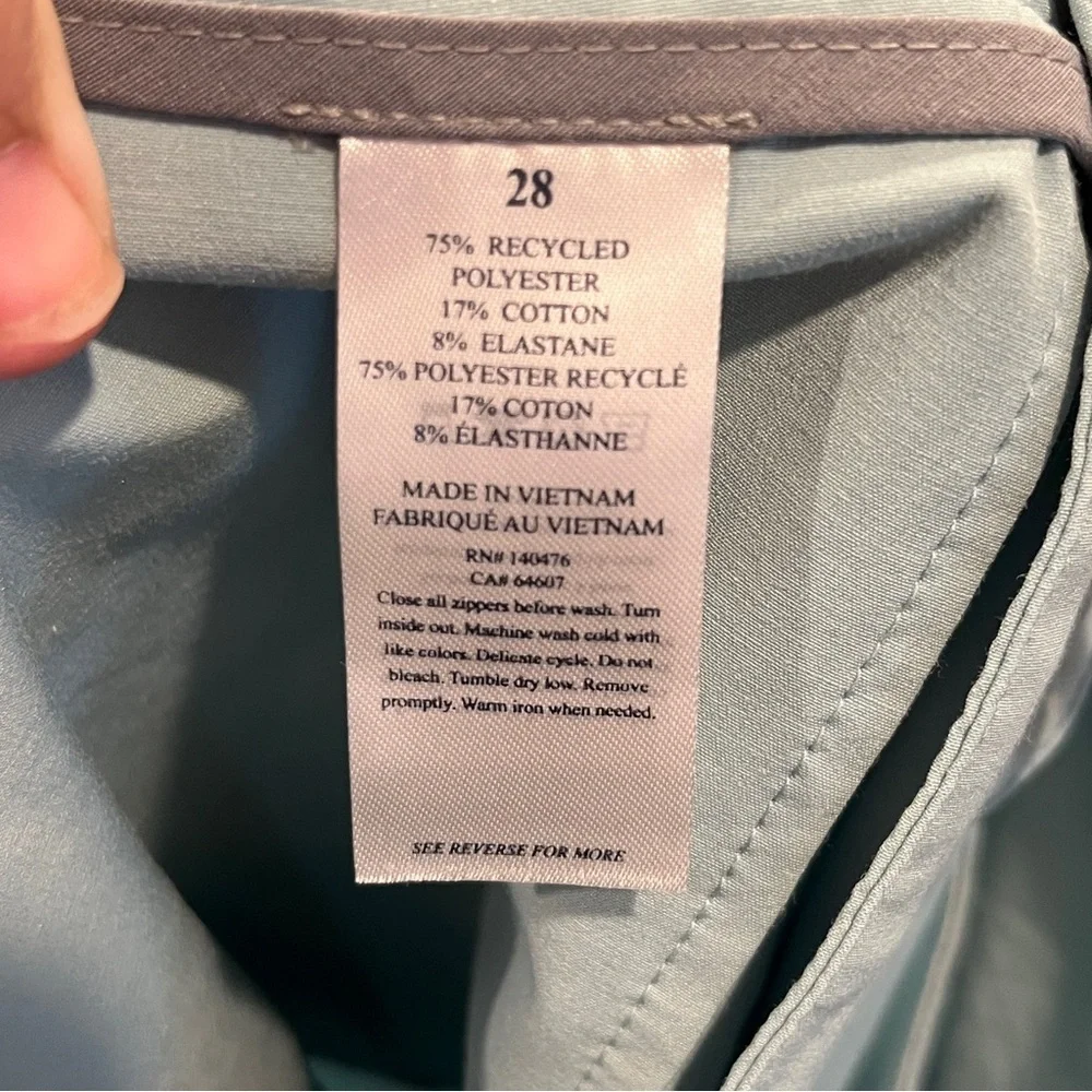 Faherty light blue all day shorts tie inside waist size 28